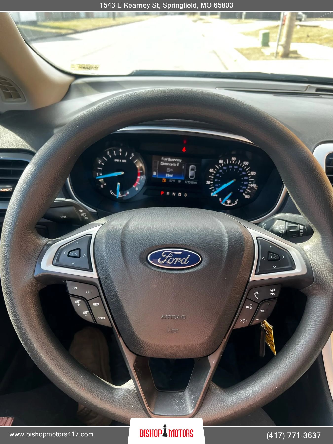 Used 2016 Ford Fusion SE image 7