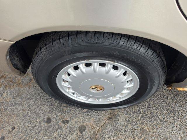 Used 1999 Buick Century Limited FWD image 33