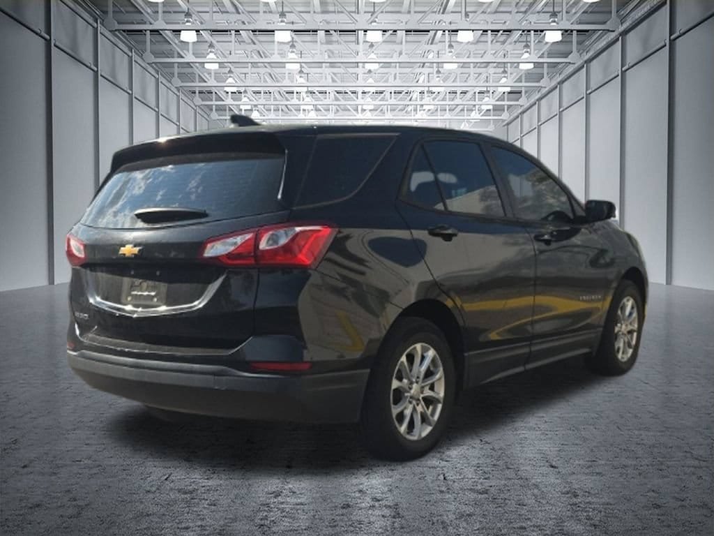 Certified 2020 Chevrolet Equinox LS FWD image 6