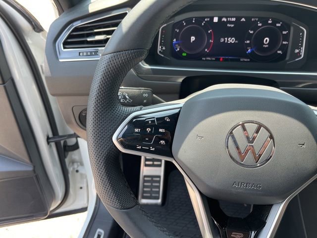 Used 2022 Volkswagen Tiguan SEL R-Line image 20