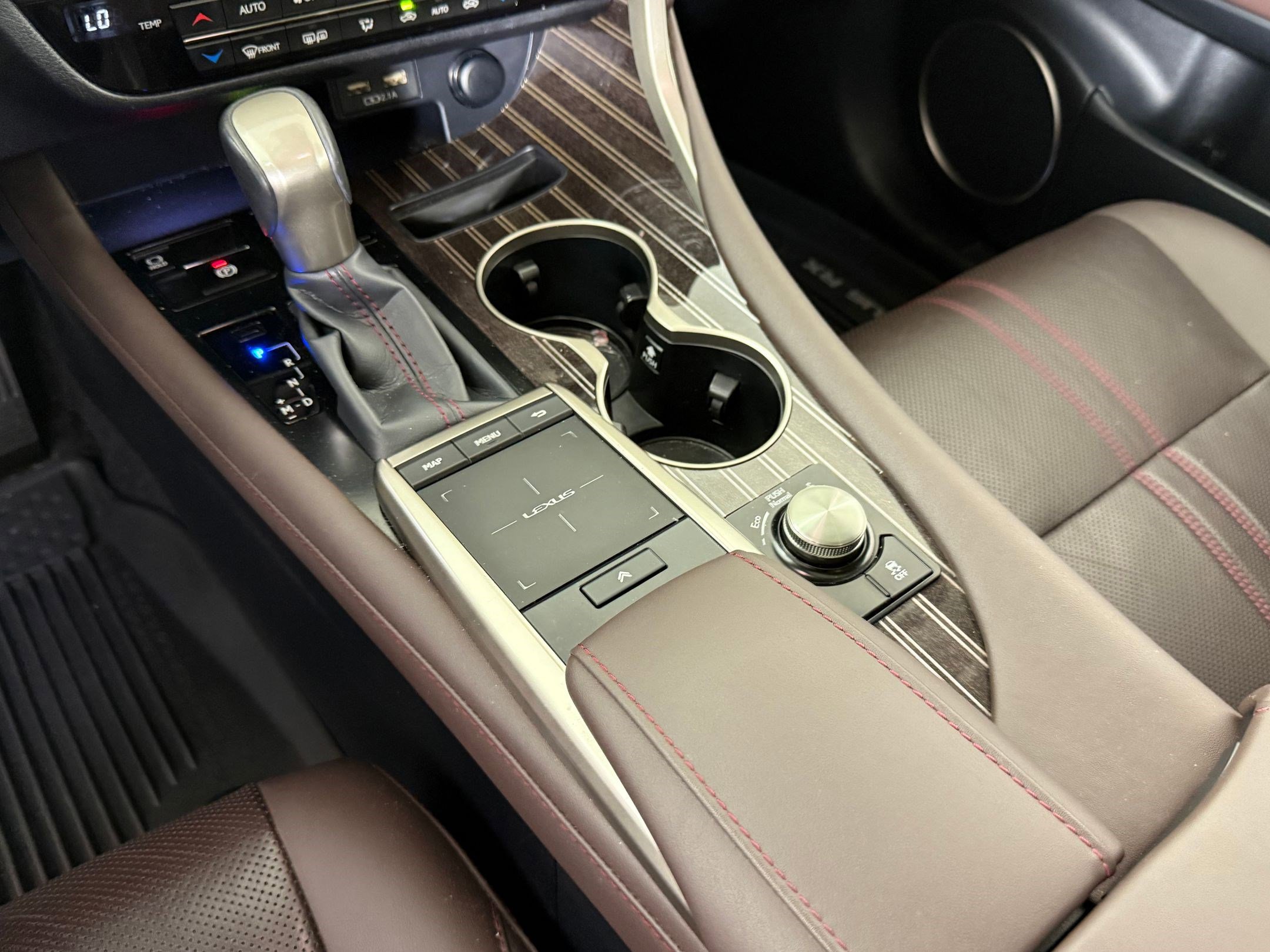 Used 2020 Lexus RX 350L Luxury w/ Accessory Package image 18