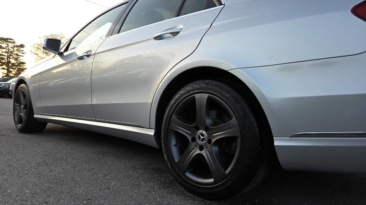 Used 2014 Mercedes-Benz E 350 4MATIC Sedan image 9