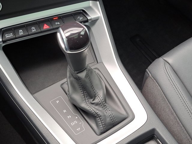 Used 2022 Audi Q3 2.0T Premium Plus image 30