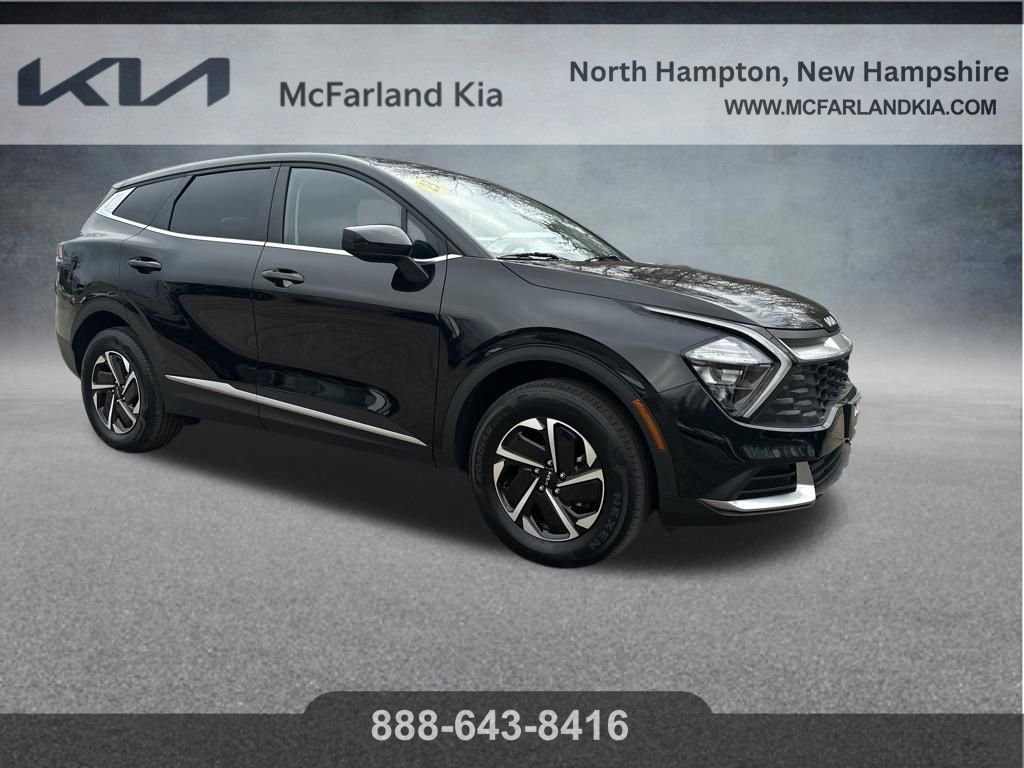 Used 2023 Kia Sportage LX image 9