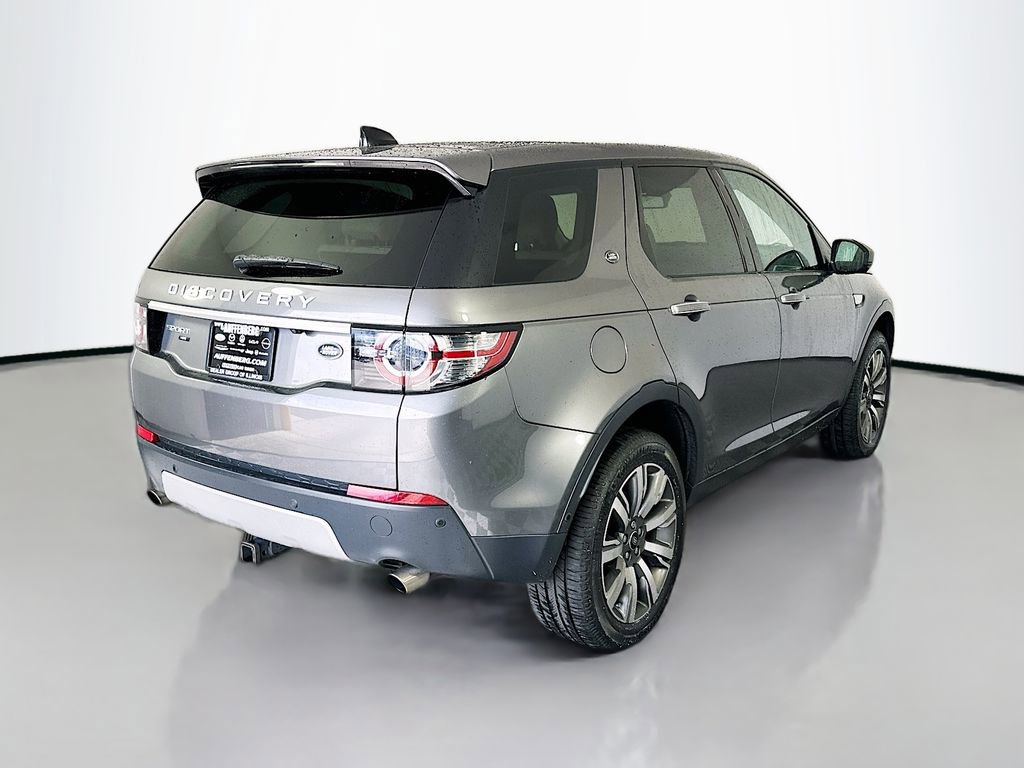 Used 2017 Land Rover Discovery Sport HSE Luxury image 7