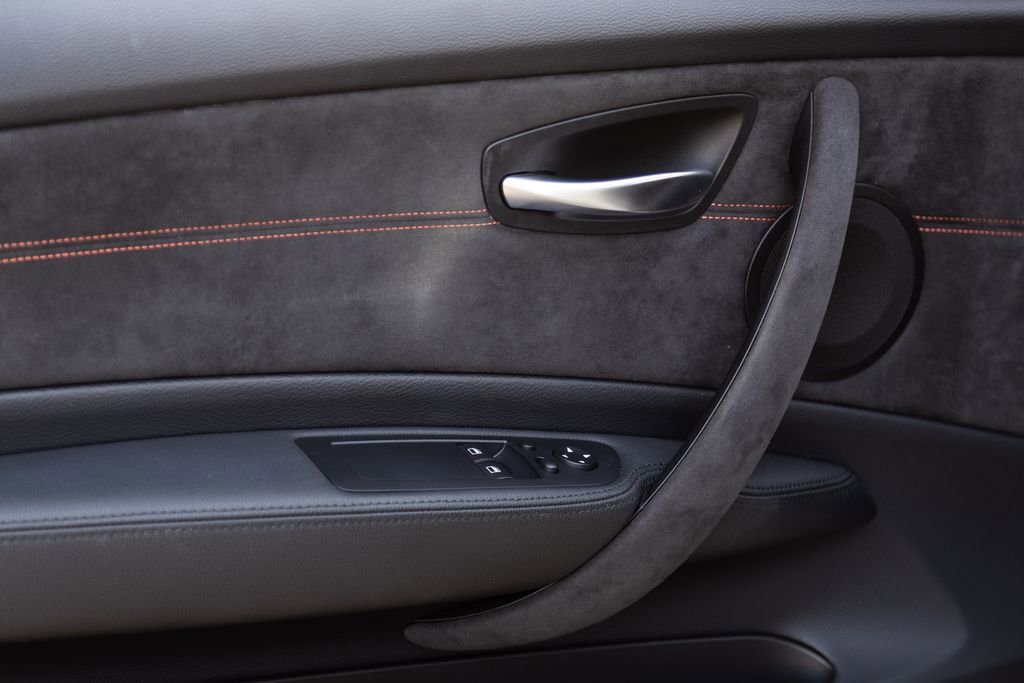 Used 2011 BMW 1 Series M image 22