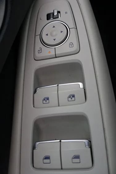 Used 2024 Hyundai Sonata SEL FWD image 20