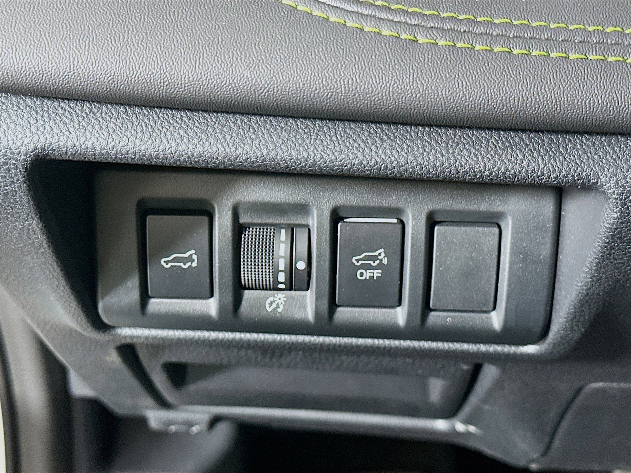 Used 2025 Subaru Outback Onyx Edition image 17