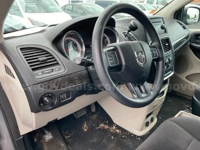 Used 2013 Dodge Grand Caravan SE FWD image 15