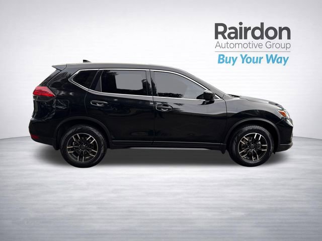 Used 2017 Nissan Rogue S image 9