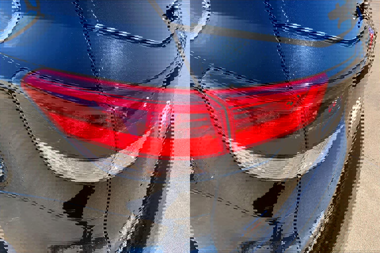 Used 2018 Toyota Highlander XLE image 26