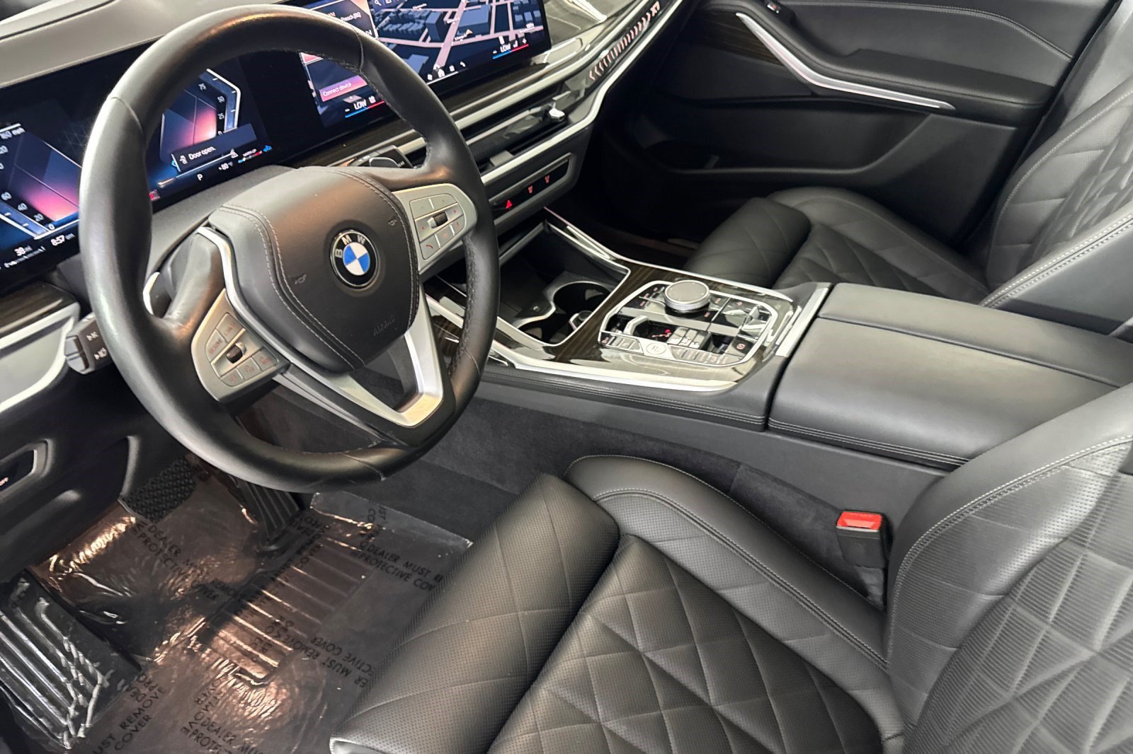 Certified 2024 BMW X7 xDrive40i w/ Parking Assistance Package AWD/4WD image 4