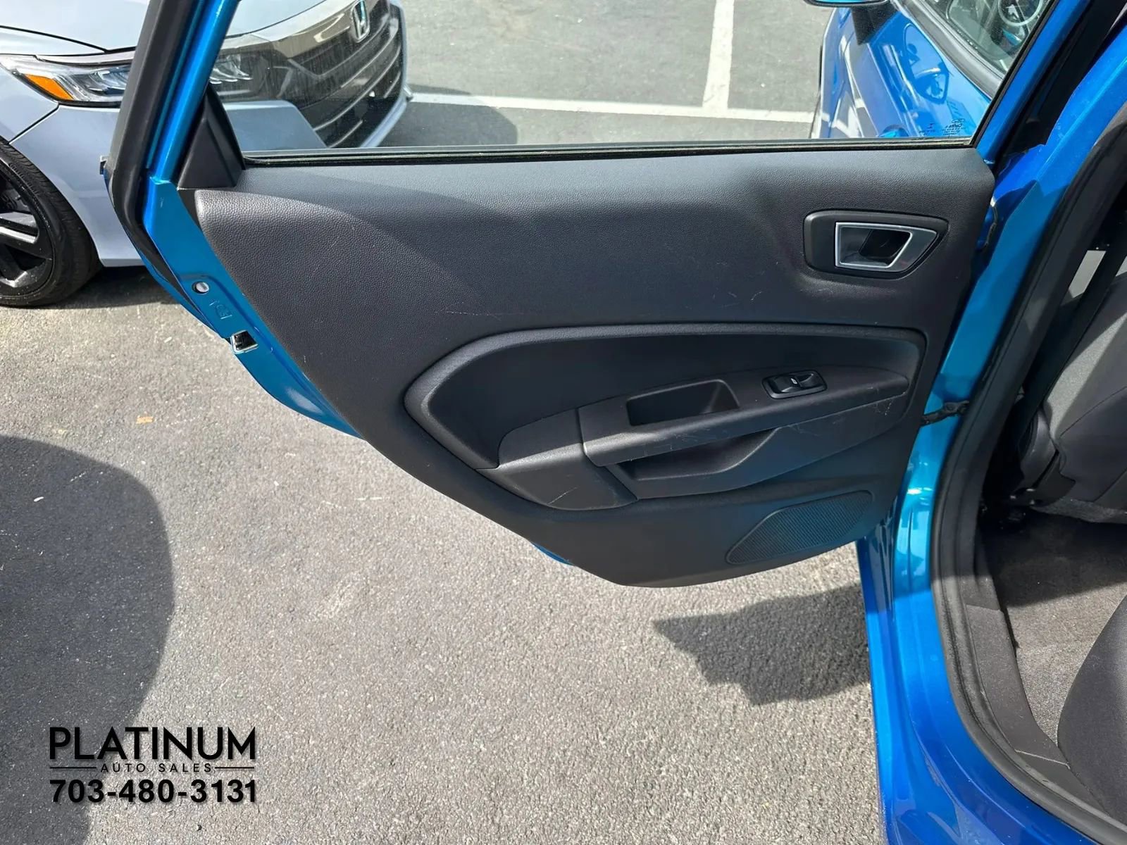 Used 2015 Ford Fiesta SE FWD image 17