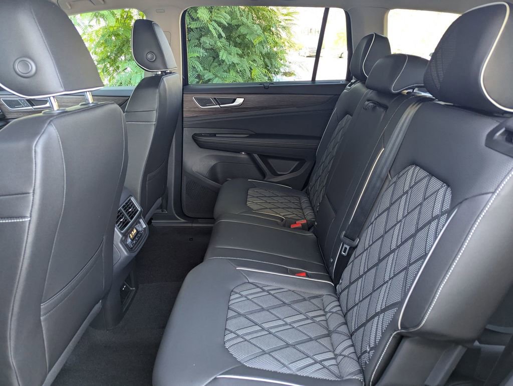 New 2026 Volkswagen Atlas SEL Premium R-Line image 19