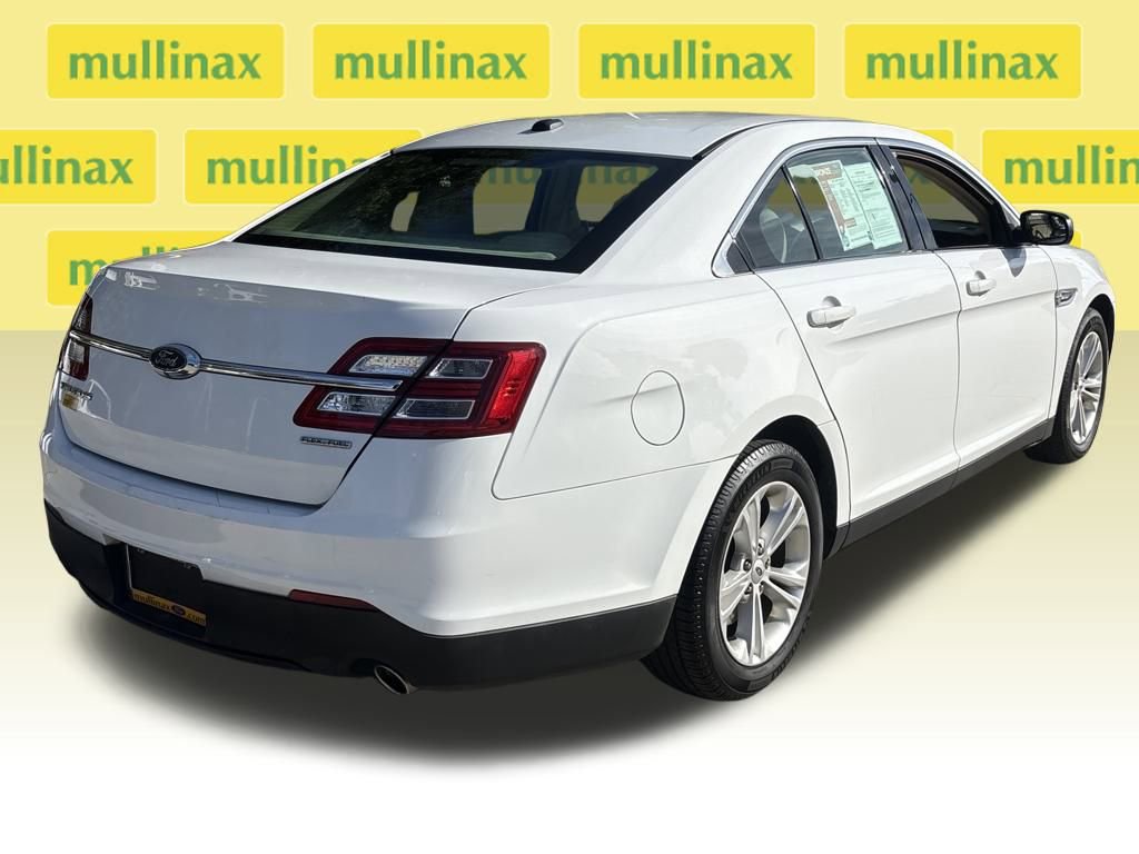 Certified 2017 Ford Taurus SE image 5