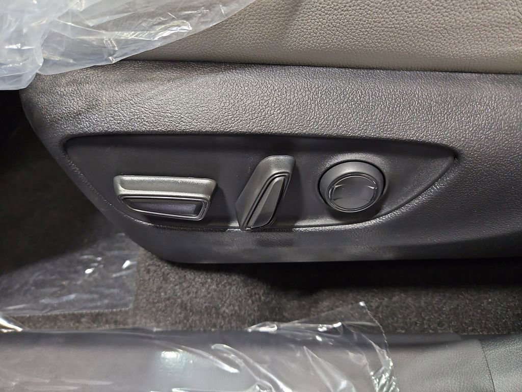 New 2026 Toyota Grand Highlander XLE image 15