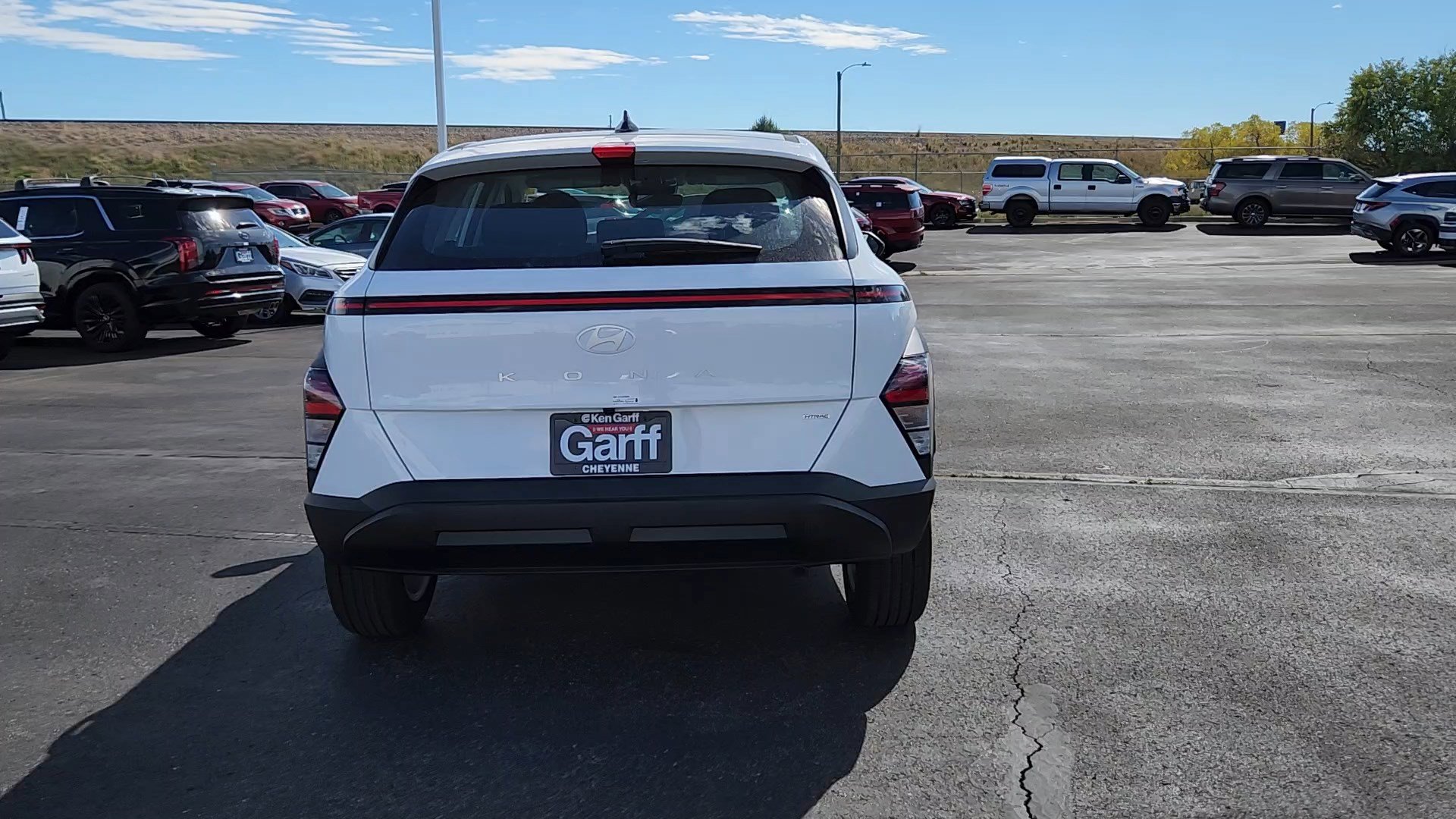 New 2026 Hyundai Kona SE image 3