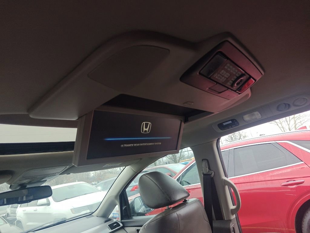 Used 2015 Honda Odyssey Touring image 14