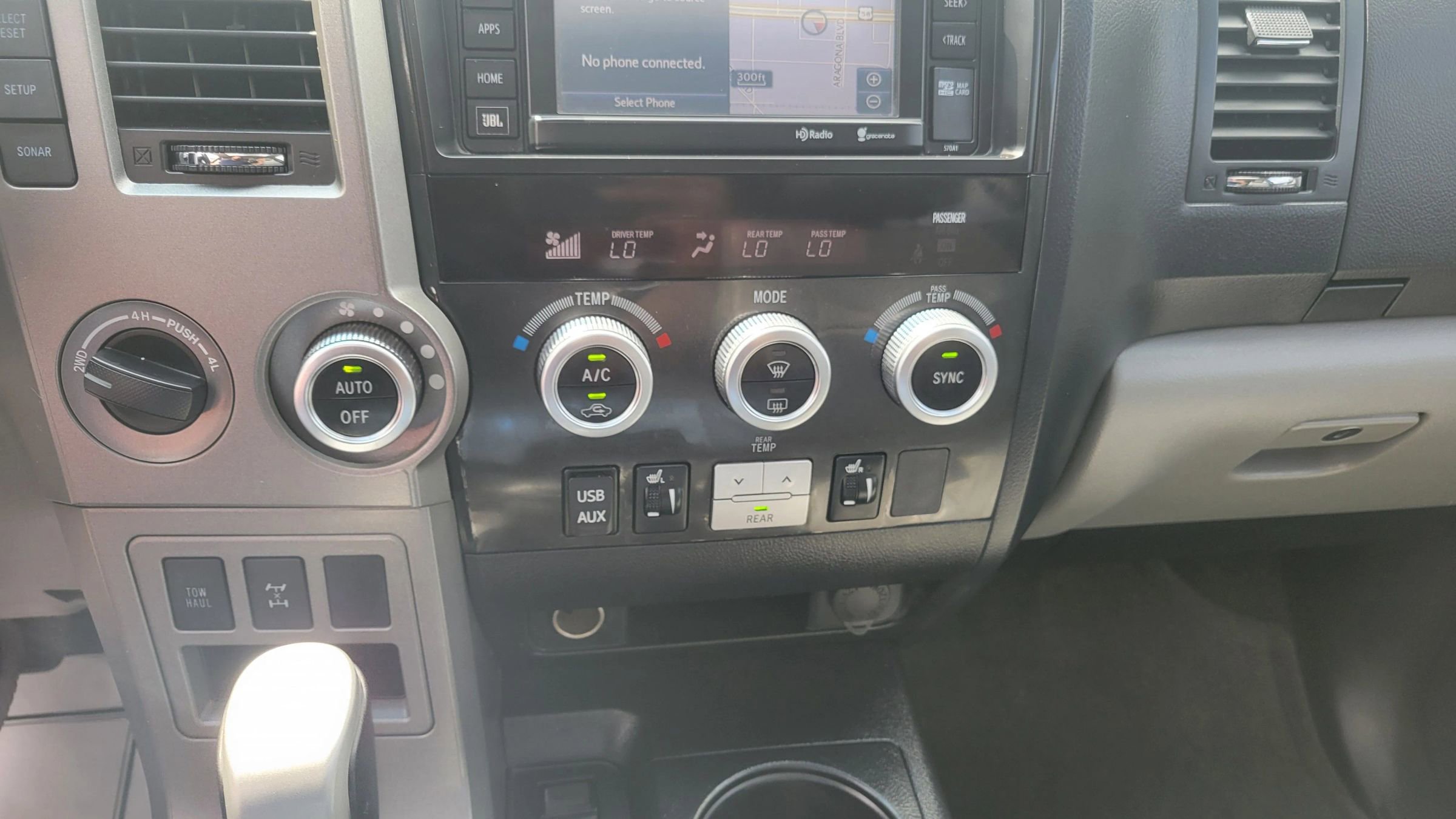 Used 2015 Toyota Sequoia Limited image 34