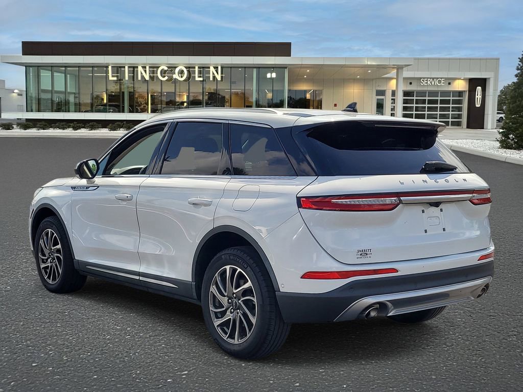 Used 2021 Lincoln Corsair FWD image 3