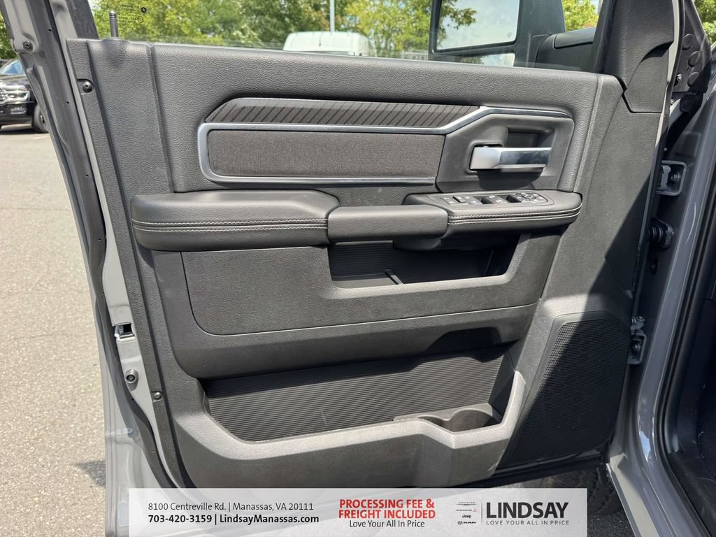 New 2026 RAM 2500 Big Horn AWD/4WD image 15