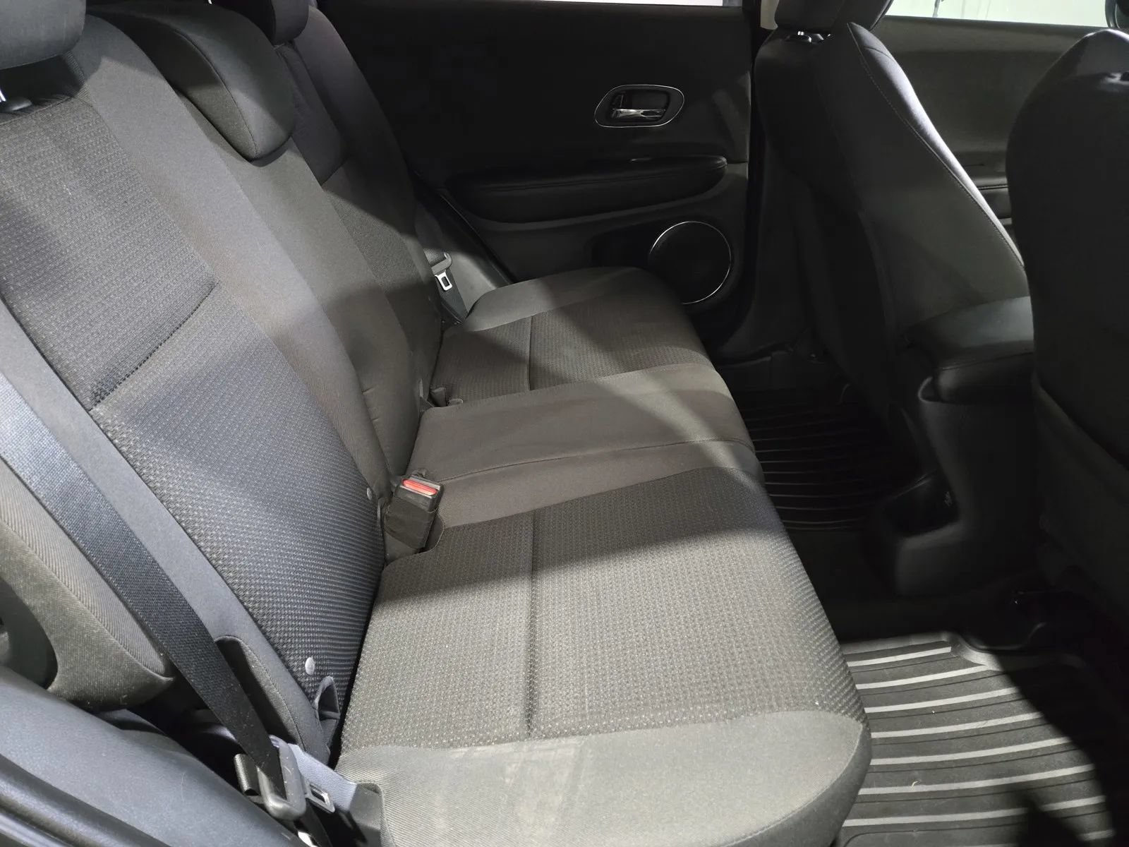 Used 2022 Honda HR-V EX image 9