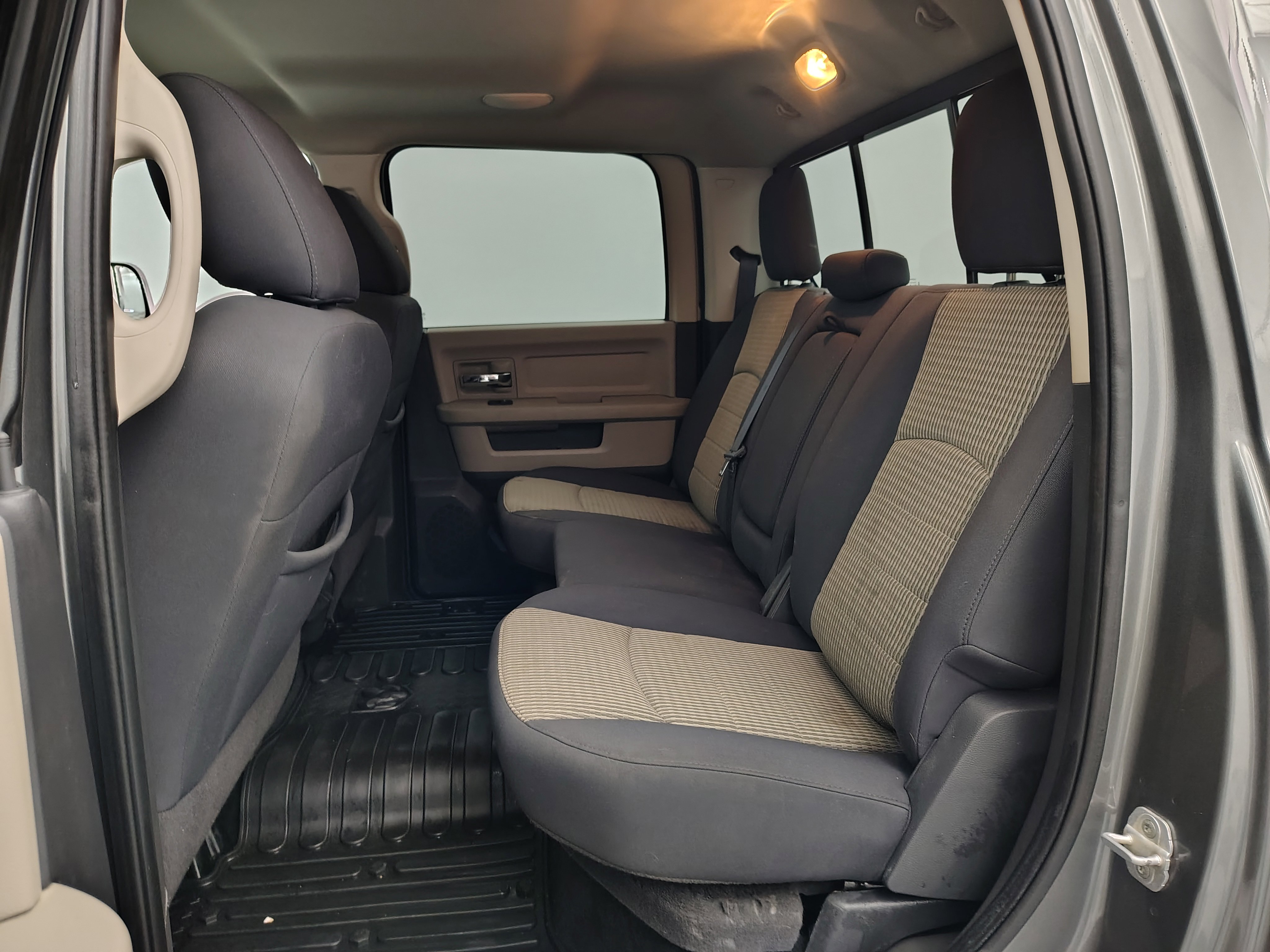 Used 2012 RAM 2500 SLT w/ Technology Group AWD/4WD image 17