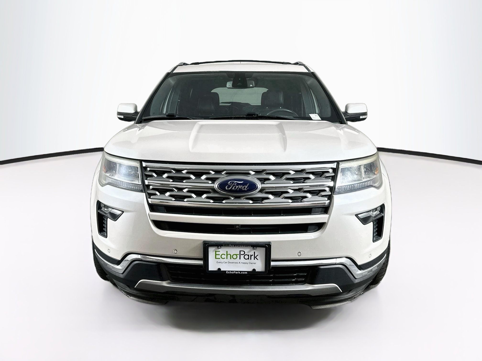 Used 2018 Ford Explorer Limited w/ Equipment Group 301A FWD image 2