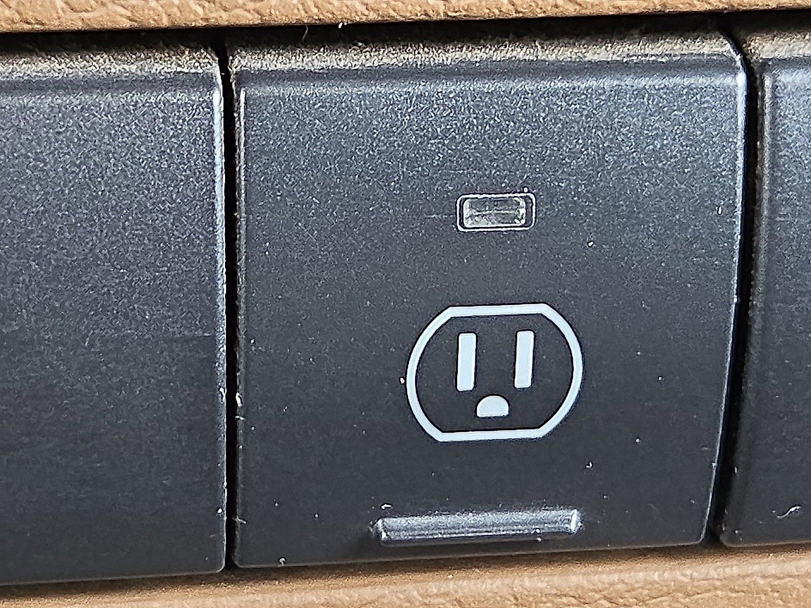 Used 2013 Jeep Wrangler Unlimited Sahara w/ Connectivity Group image 19