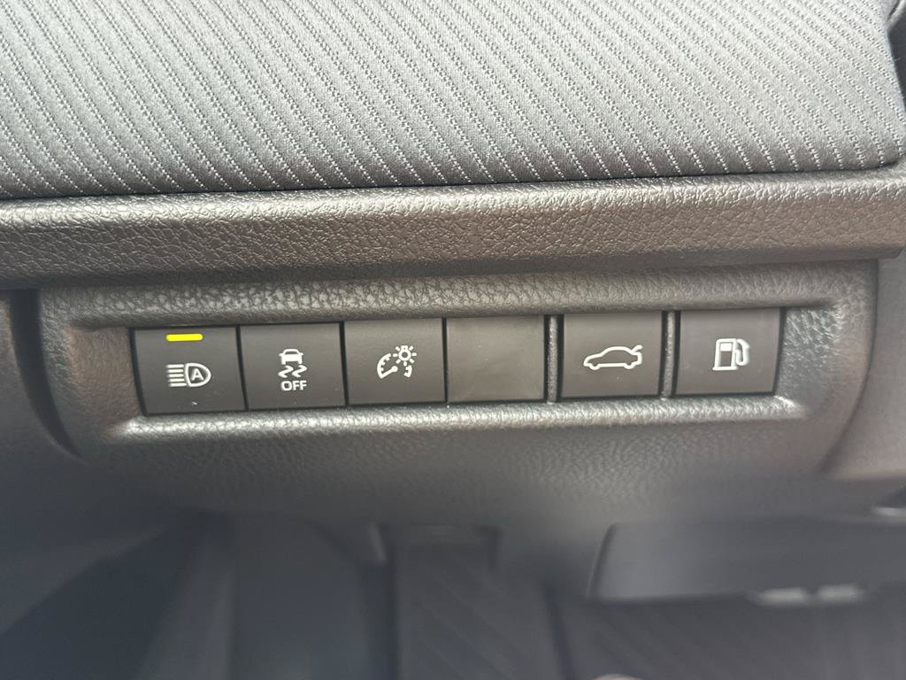Used 2026 Toyota Camry SE FWD image 19