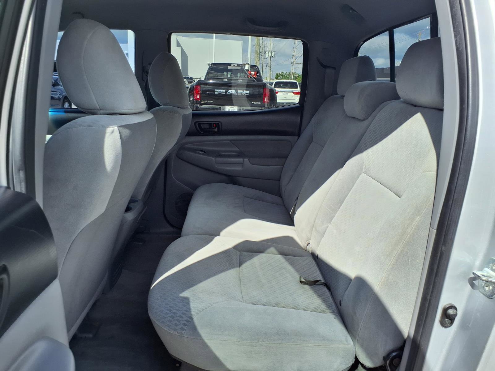 Used 2011 Toyota Tacoma PreRunner w/ SR5 Pkg #2 RWD image 17