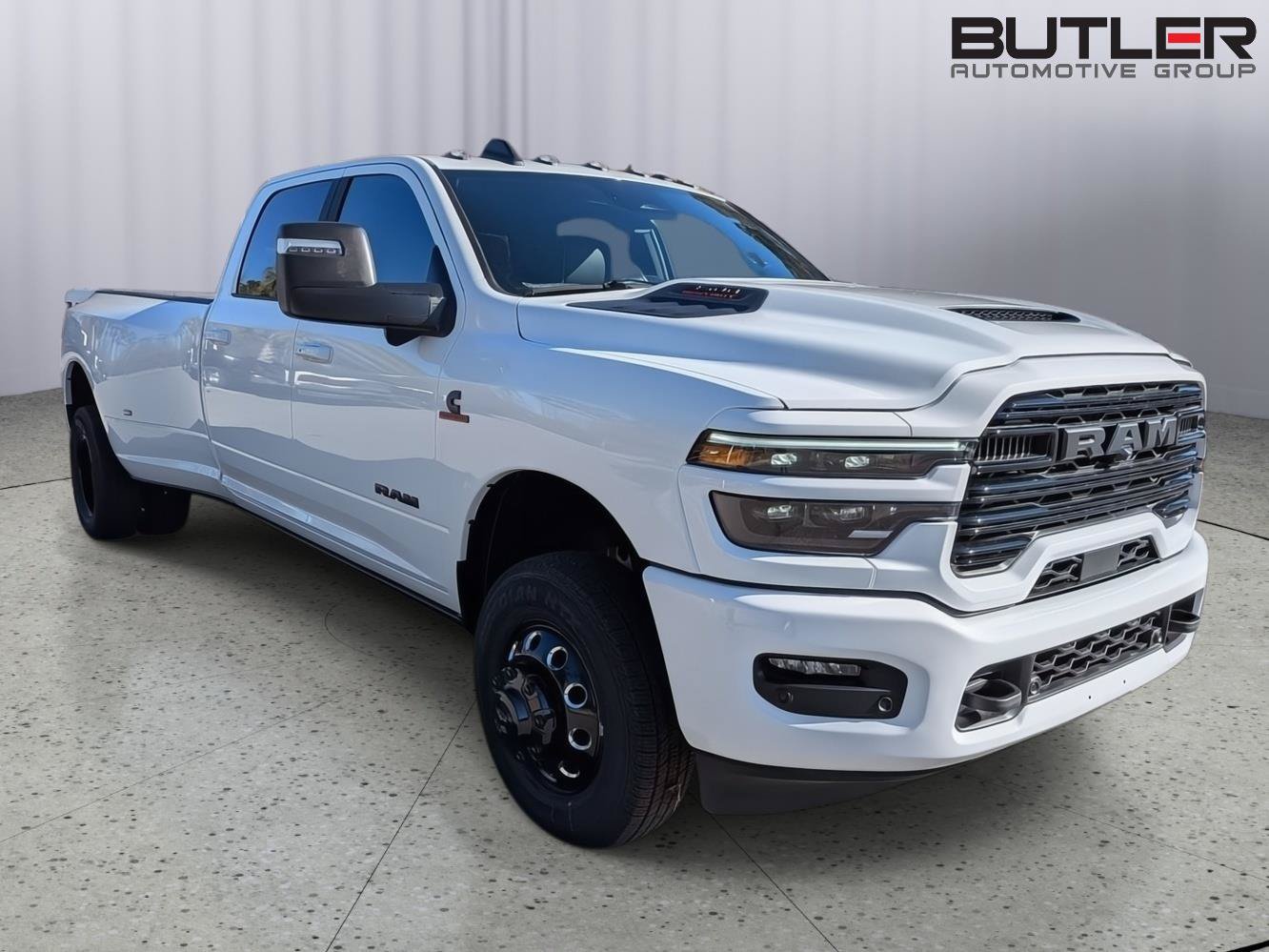 New 2026 RAM 3500 Laramie AWD/4WD image 8