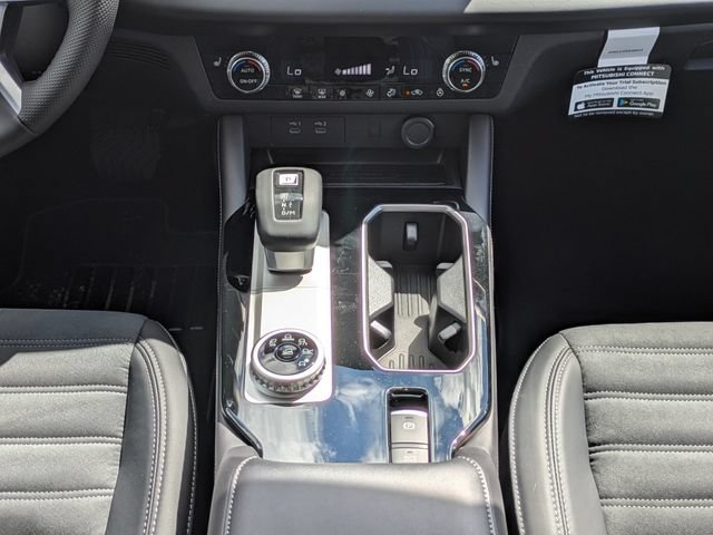 New 2026 Mitsubishi Outlander SE FWD image 21