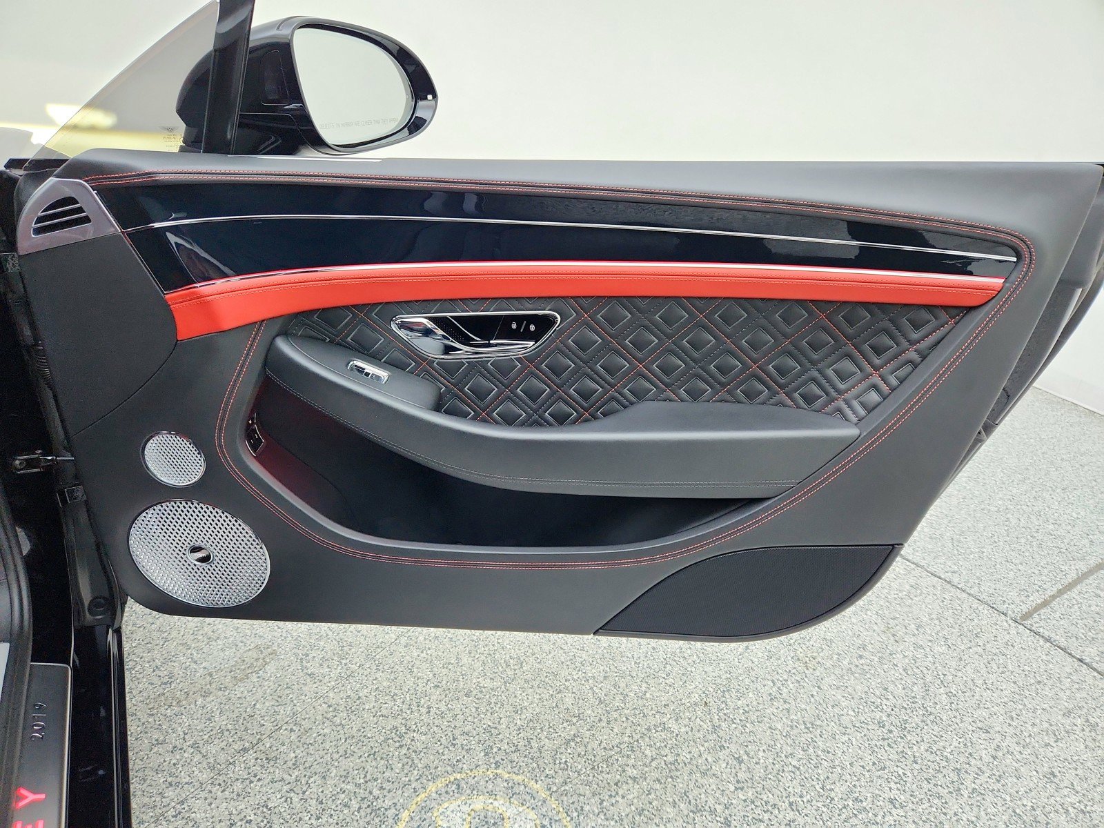 Used 2020 Bentley Continental GT V8 First Edition image 28