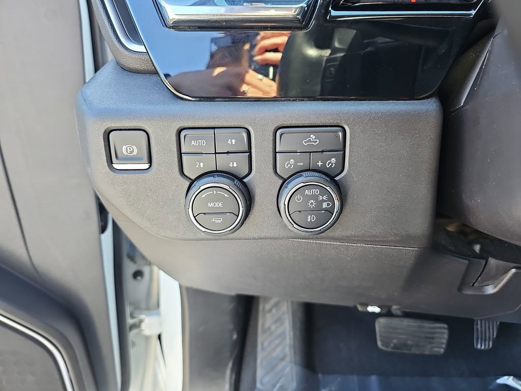 Used 2023 Chevrolet Silverado 1500 LT Trail Boss w/ Protection Package image 30