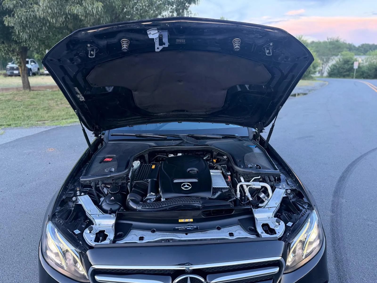 Used 2019 Mercedes-Benz E 300 4MATIC w/ Premium 1 Package image 30