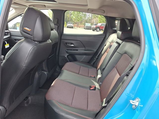 New 2026 Nissan Kicks SR w/ SR Premium Package FWD image 10