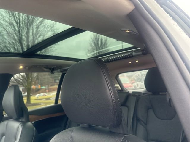 Used 2021 Volvo XC90 T6 Momentum image 8