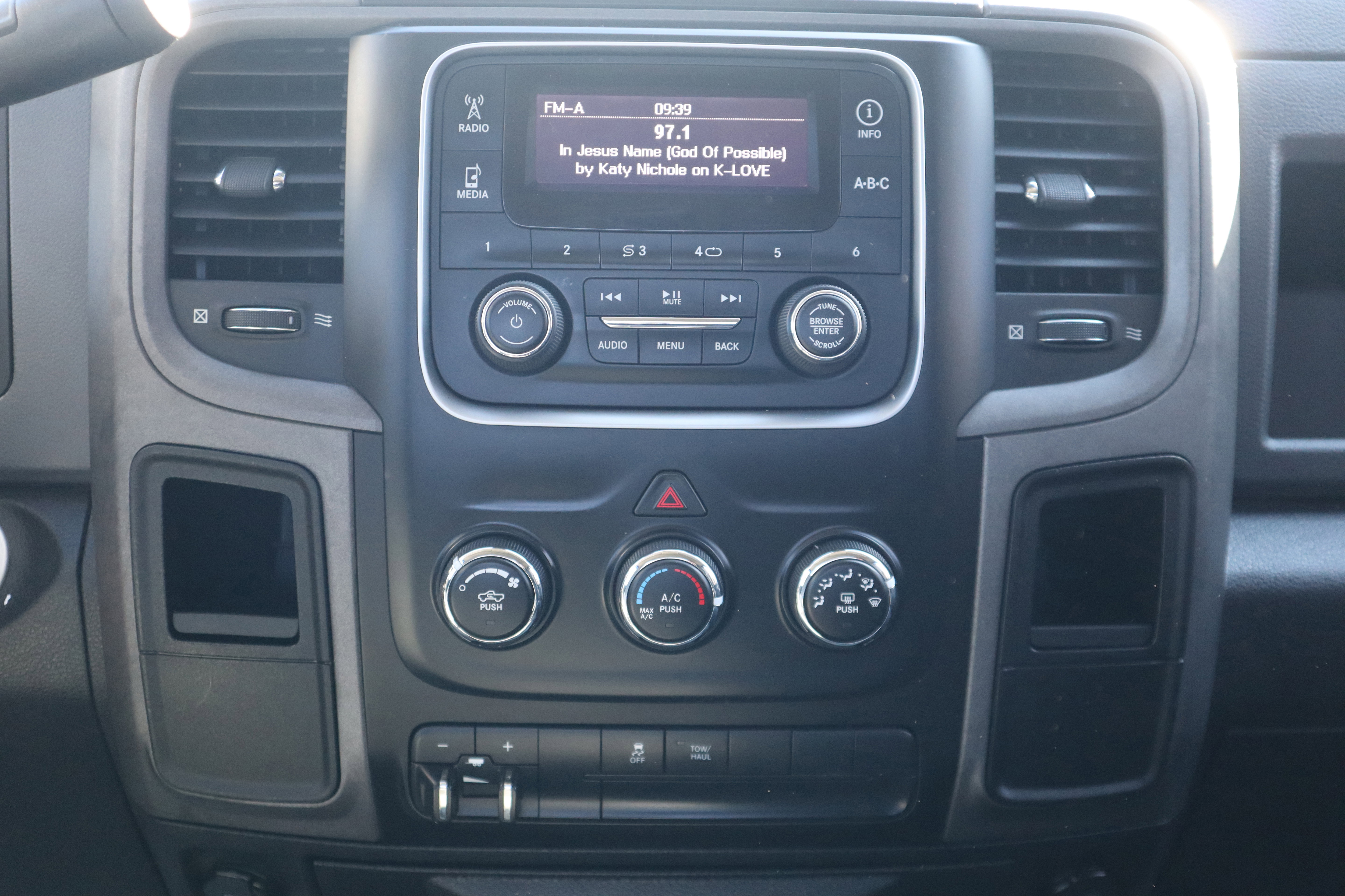 Used 2013 RAM 1500 Express image 13