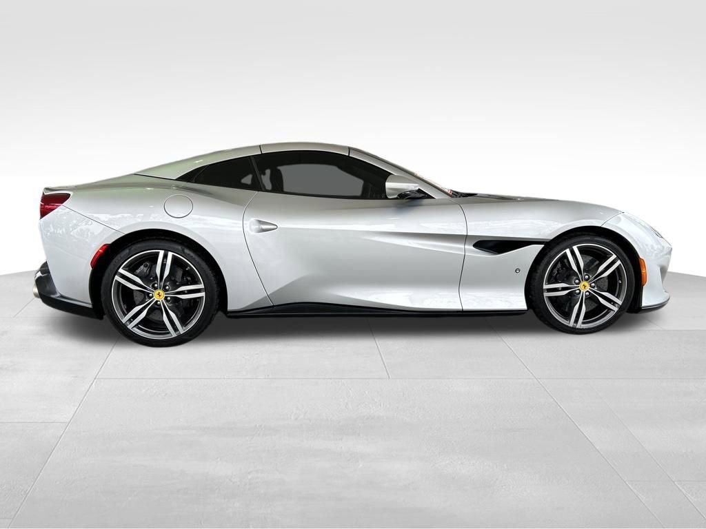 Used 2019 Ferrari Portofino RWD image 13