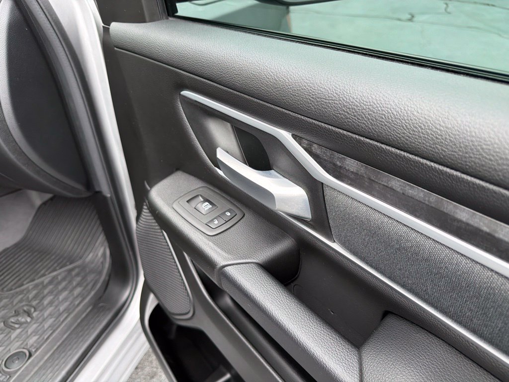 Used 2022 RAM 1500 Big Horn AWD/4WD image 33