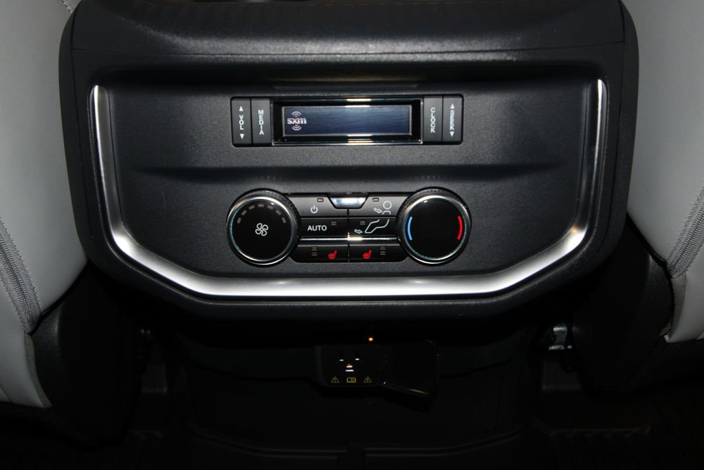Used 2025 Ford Expedition Platinum w/ Platinum Ultimate Package image 32