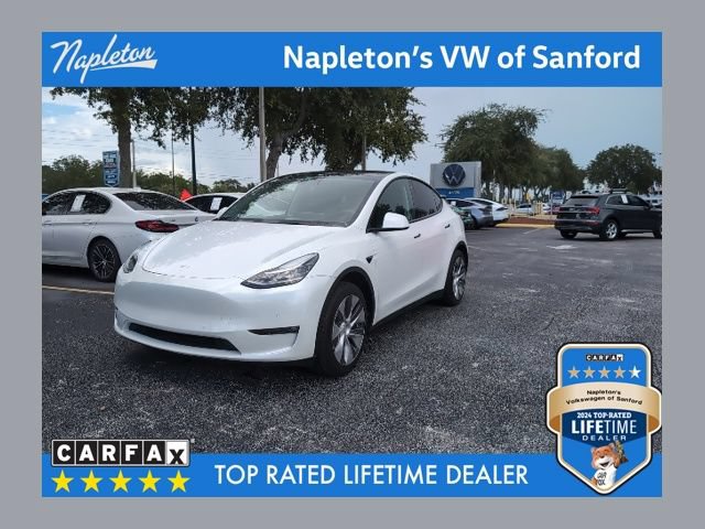 Used 2022 Tesla Model Y Long Range AWD/4WD image 1