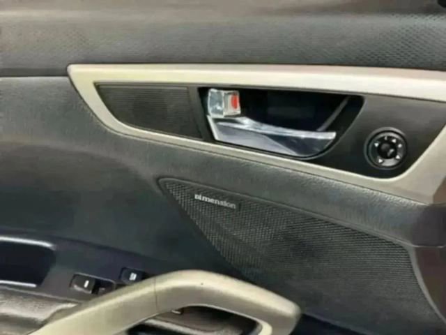 Used 2016 Hyundai Veloster w/ Option Group 02 image 44