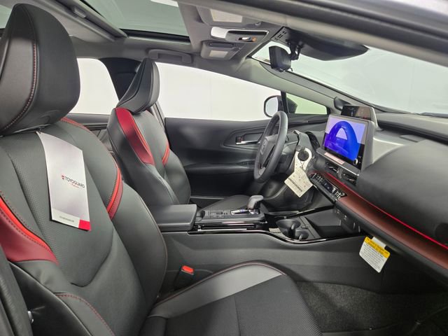 New 2026 Toyota Prius Plug-In Hybrid image 12