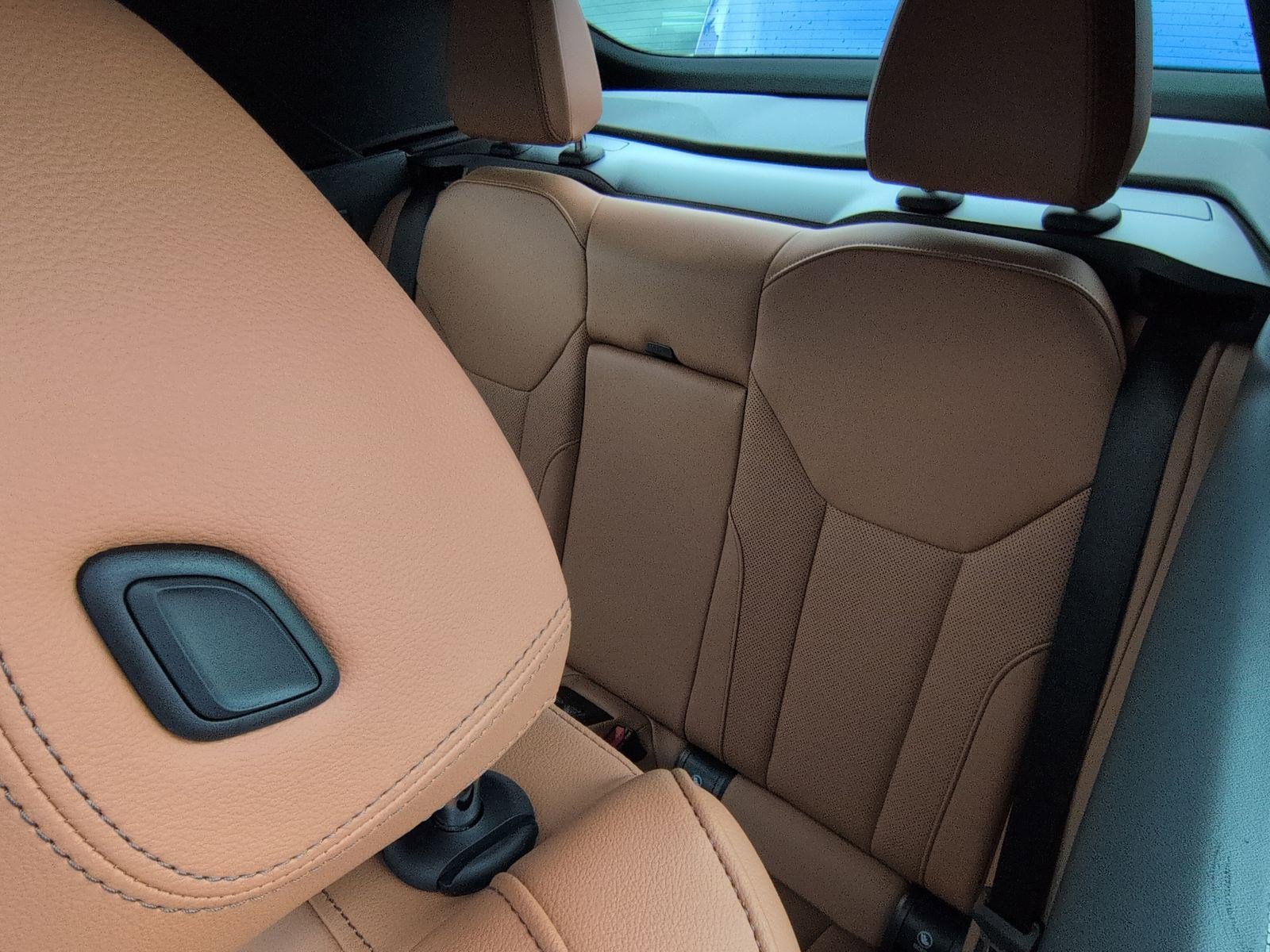 Used 2026 BMW M440i Convertible image 31