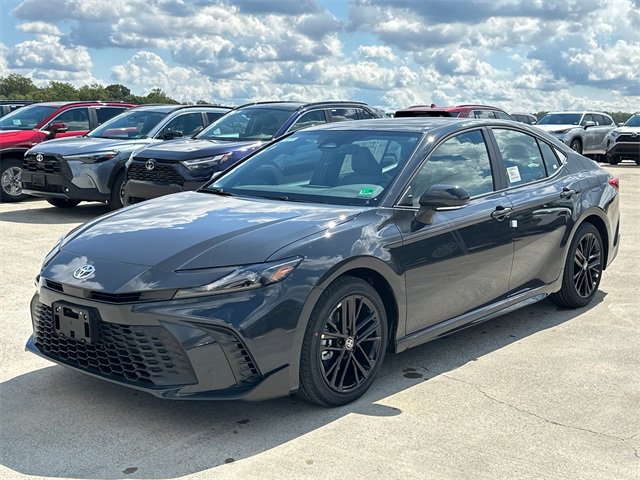 New 2026 Toyota Camry SE image 2