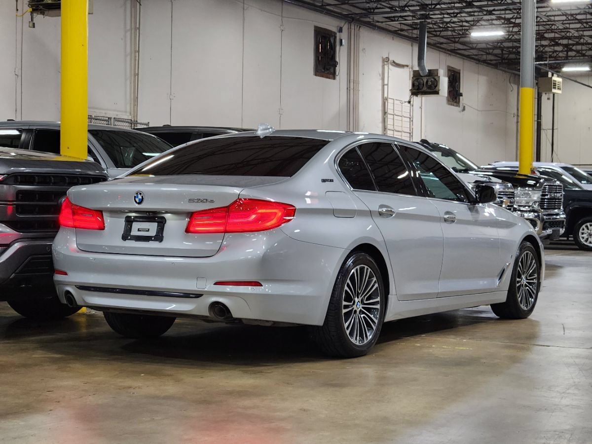 Used 2018 BMW 530e RWD image 9