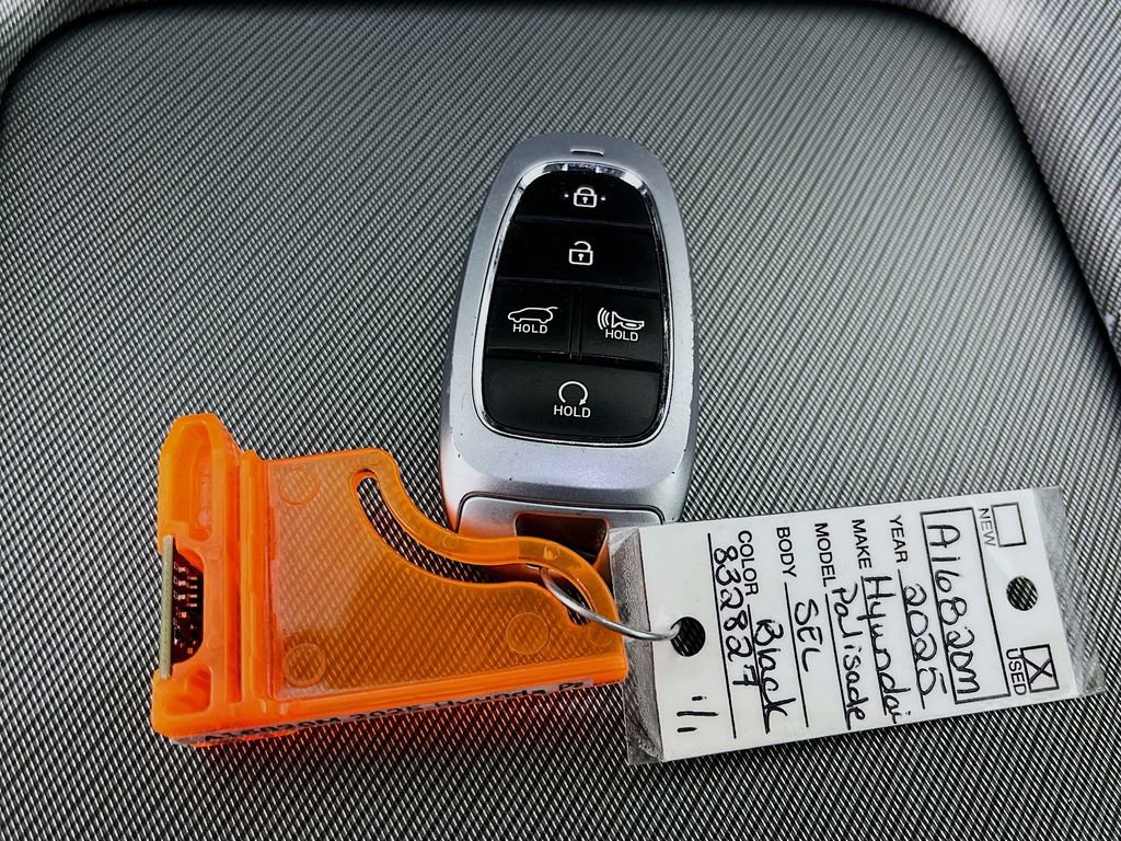 Used 2025 Hyundai Palisade SEL image 22