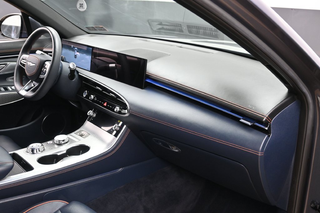 Used 2026 Genesis GV70 2.5T Sport Prestige AWD/4WD image 27